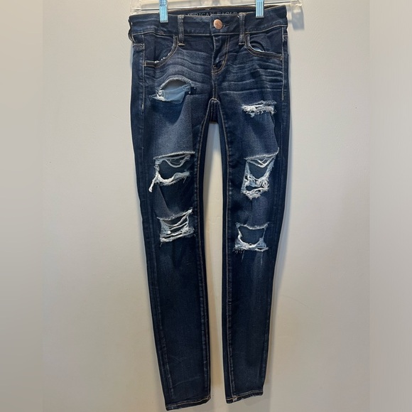American Eagle Dark Wash Super Low Distressed Jegging Size 0 Short - Picture 1 of 16